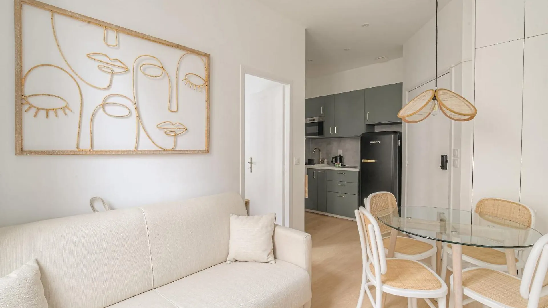Cosy Et Design Proche Metro contacts
